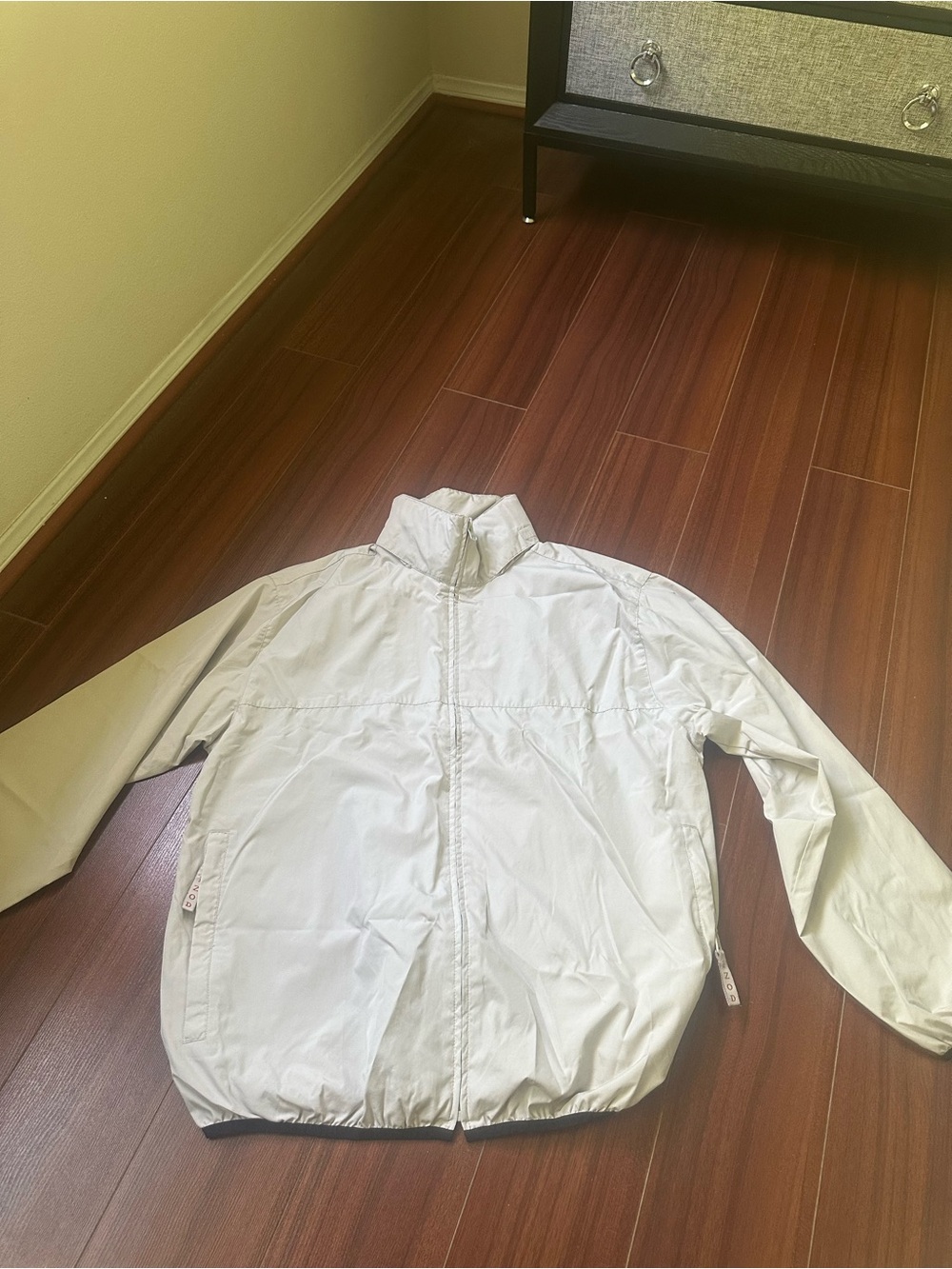 Izod White Full-Zip Windbreaker Jacket